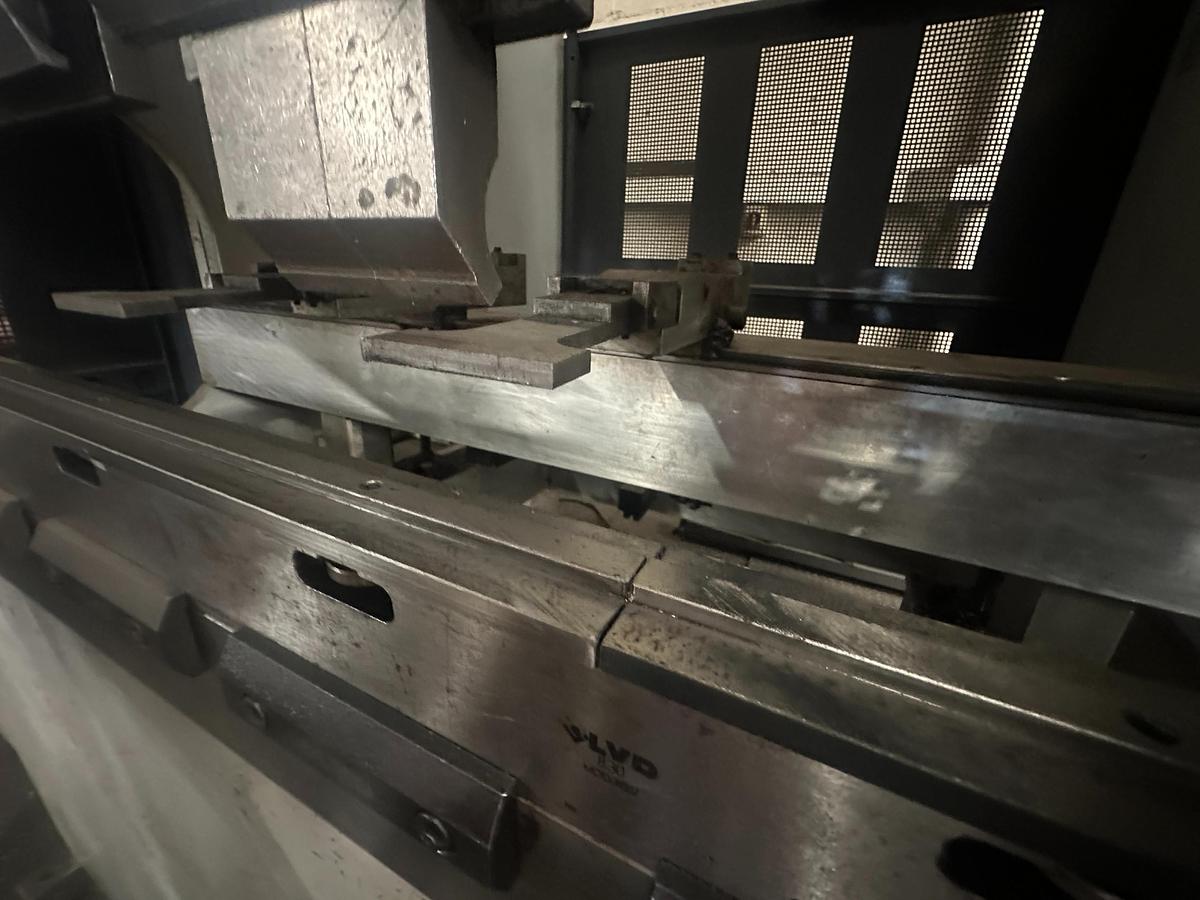 Used Used 2001 LVD PPEB 80/20 CNC Press Brake | 4 Axis 2000 mm x 80 Ton Press Brake Ireland