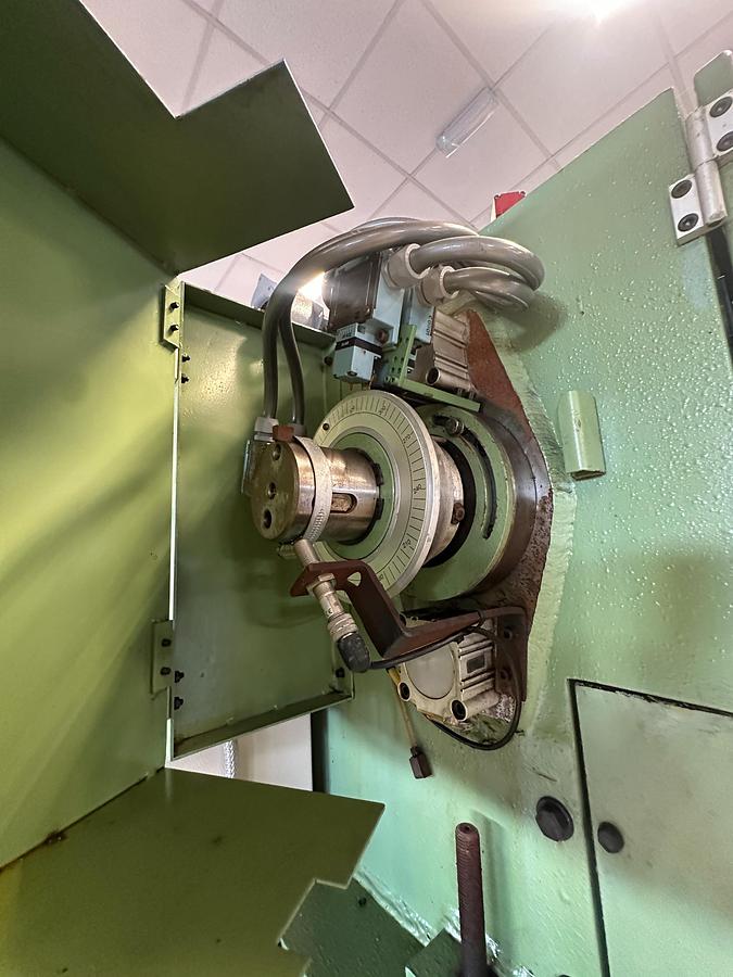 Used 2001 Presse Ross 40V-4 40 Ton Mechanical Press for Sale