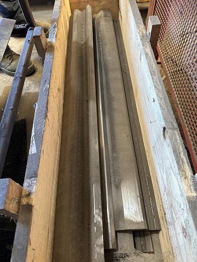 Used 1999 Edwards Pearson PR10 200/4100 CNC Pressbrake