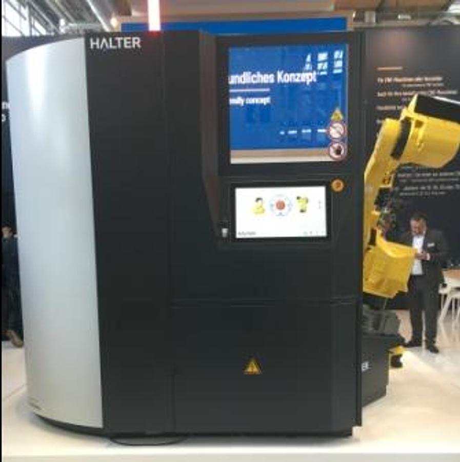 Halter Universal BIG 35 Robotic Loading Solution