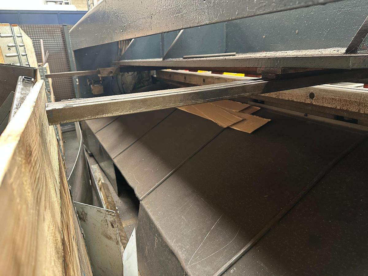 Used Keetona 2.5m x 3mm Mechanical Guillotine