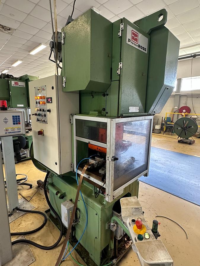 Used 2000 Presse Ross 40V-4 40 Ton Press with OBRU Decoiler