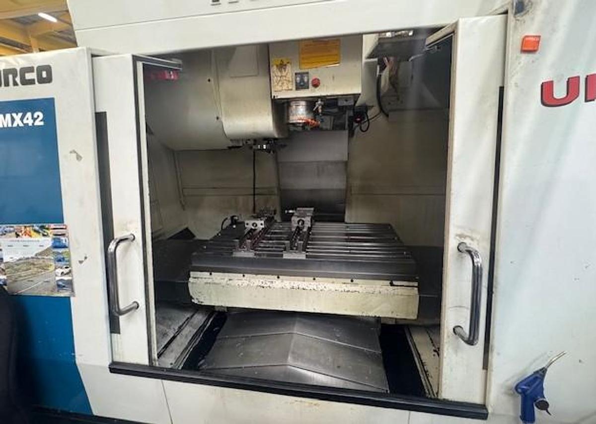 Used 2002 Hurco VMX42 3 Axis Machining Centre – Ultimax Control, Very Good Condition