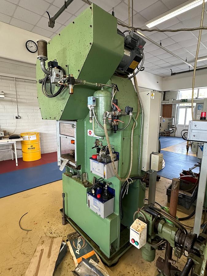 Used 2000 Presse Ross 40V-4 40 Ton Press with OBRU Decoiler