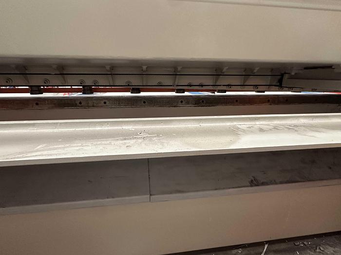 Used MVD Inan HGM 3006 3m x 6mm Hydraulic Guillotine
