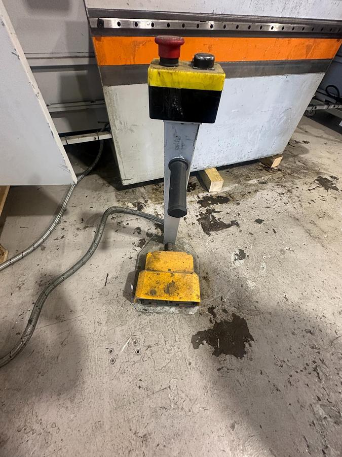 Used Used 2016 Ermaksan Speed-Bend Pro 1270 x 40 CNC Press Brake | 6 Axis Press Brake Ireland