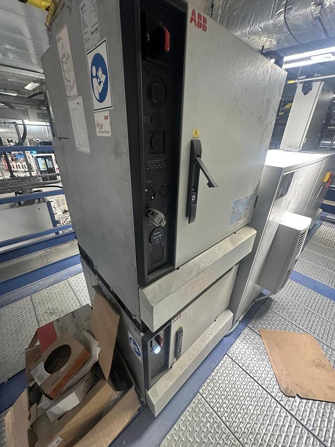 Used 2015 Intec Robotic Solutions Robotic Linish and Polish Machine