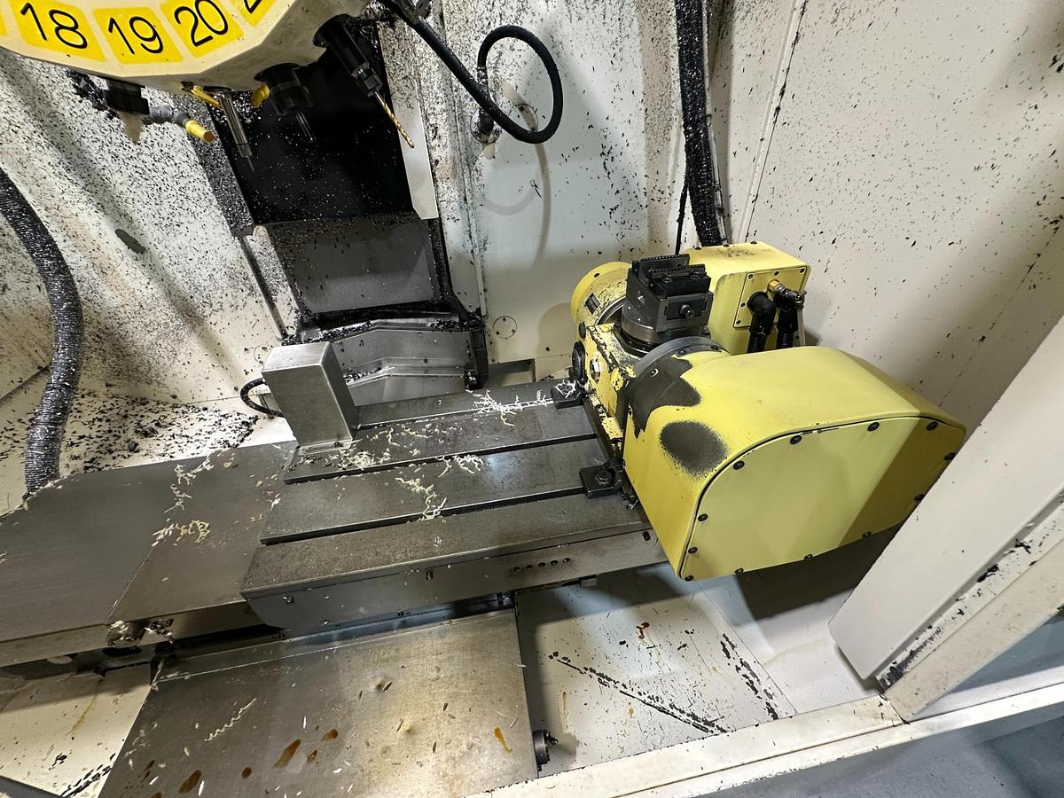 Used Fanuc Robodrill Alpha T21iDL 5-Axis CNC | Nikken 5Ax130FA | BT30