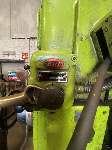 Used Qualters & Smith	 Kerry R3 Radial Arm Drill