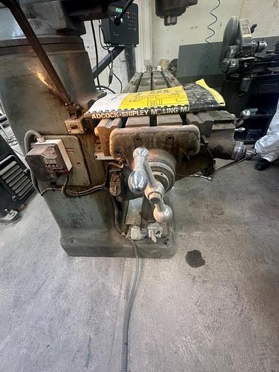 Used Bridgeport Vertical Milling Machine