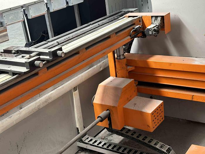 Used 2011 Ermaksan Speed Bend EVO 3100x135 CNC Pressbrake