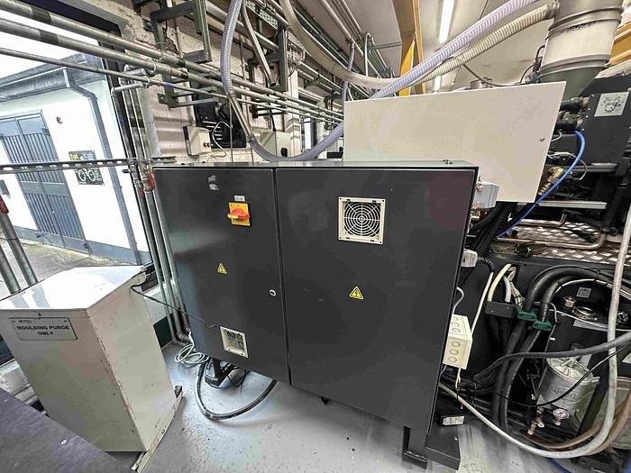 Used 2005 Demag System 60/420-80 Injection Moulding Machine