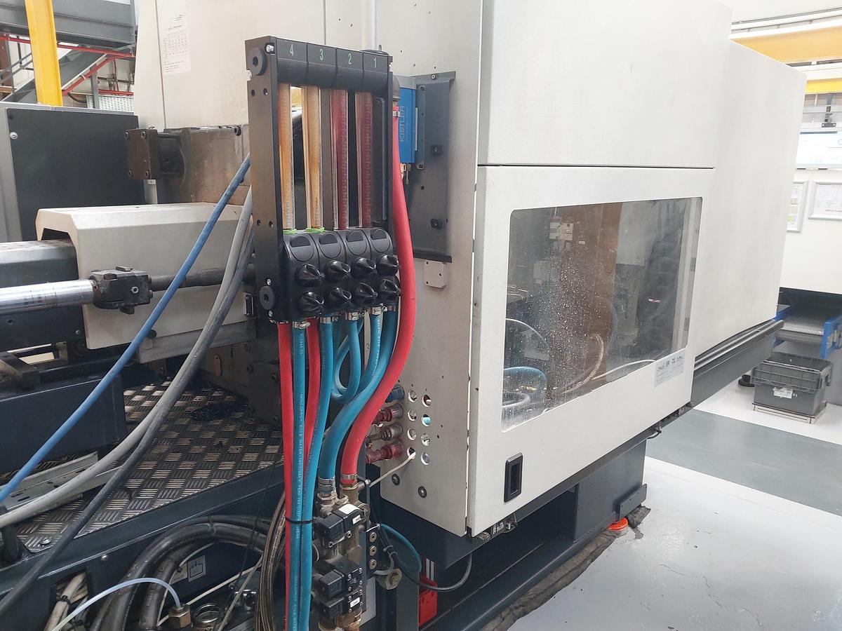 Used 2004 Demag System 110/470-430 Injection Moulding Machine | 40mm Screw | For Sale Ireland