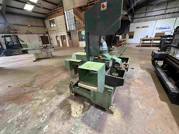 Used 1996 Guilliet KXR Moulder