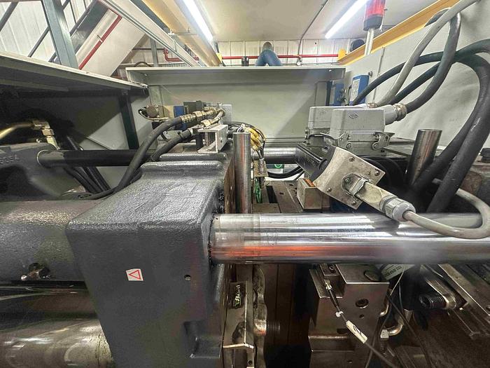 Used 2005 Demag System 60/420-80 Injection Moulding Machine
