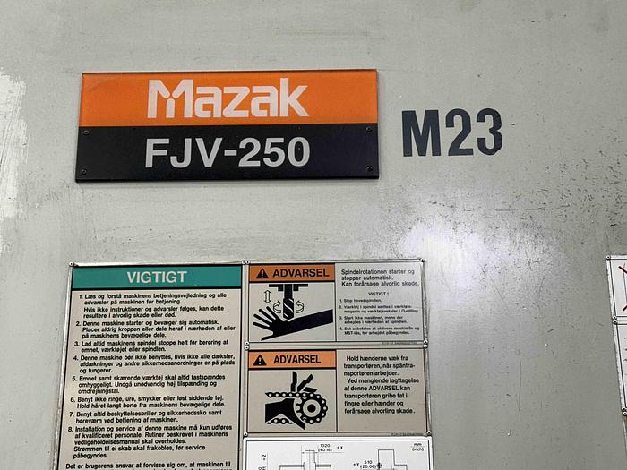 Used 2000 Mazak FJX-250 Vertical Machining Centre