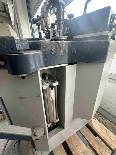 Used 2004 Elumatec EP 124 Corner Crimper