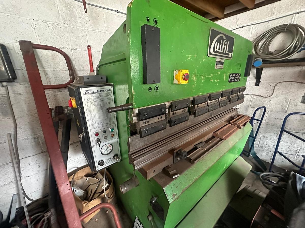 Used 1990 Guifil PE 15-30 Pressbrake