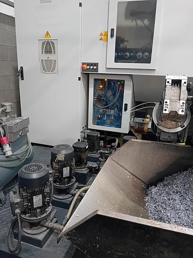 Used 2015 Spinner U5-620 5 Axis Machining Centre