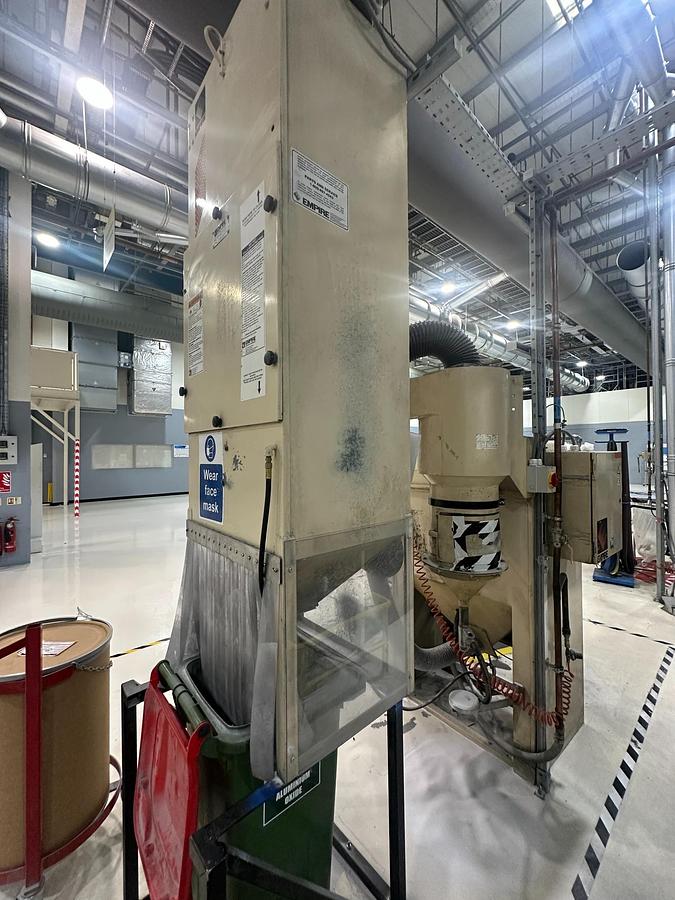 Used Empire Abrasive Equipment Sand Blaster PF-2626 – Complete System with Dust Extraction