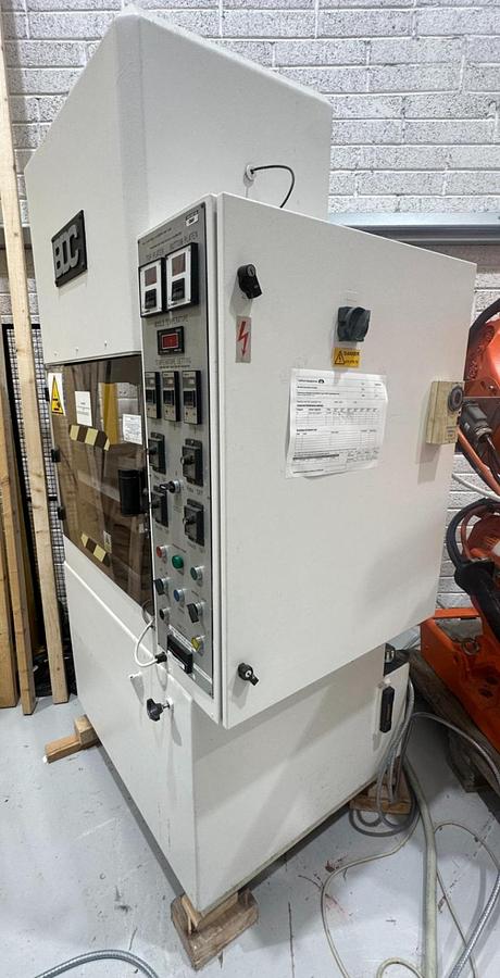 Used BDC 100T Hydraulic Moulding Press | Heated Platen Compression Press
