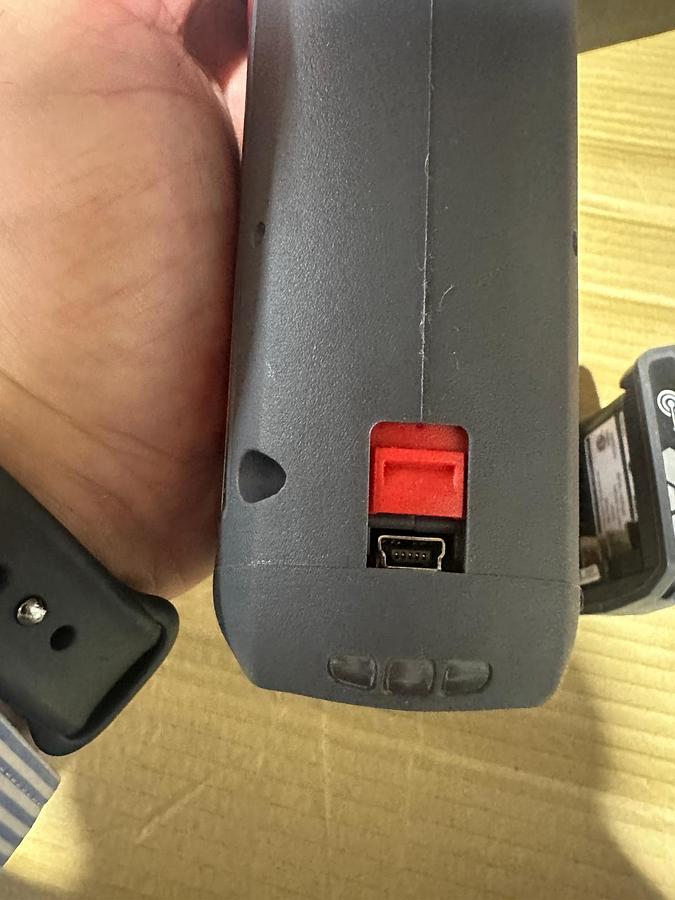 Used Ingersoll Rand QXBN Cordless Precision Screwdrivers – 3 Units + Chargers & 20V Batteries – Excellent Condition