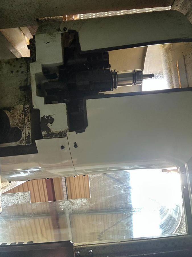 Used 2010 Hurco VM10 Vertical Machining Centre | WINMAX CNC | CAT 40 | Used Machine Tools Ireland