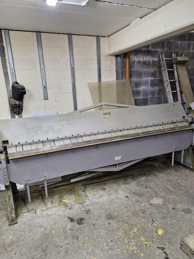 Used 1999 Swiftcut FP-3000 x 1.6mm Box & Pan Folder