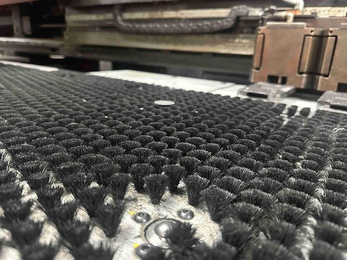 Used 2001 Amada Europe 255 Punching Machine