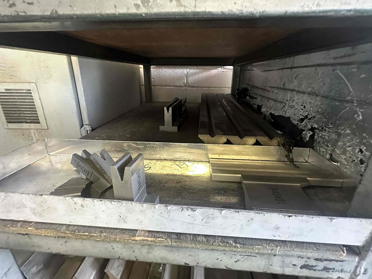 Used Used 2005 Durma HAPCNC 35160 CNC Pressbrake – 160T x 3.5m with Cybelec ModEva 10 Control | Euro Tooling | Ireland