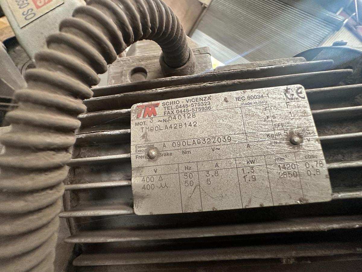 Used 2004 Thomas S Trad 350 SO Semi Automatic Bandsaw