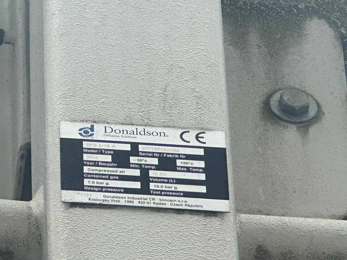 Used Donaldson DFO-3-18R Industrial Extraction System – Complete with Ducting, Fan & Controls