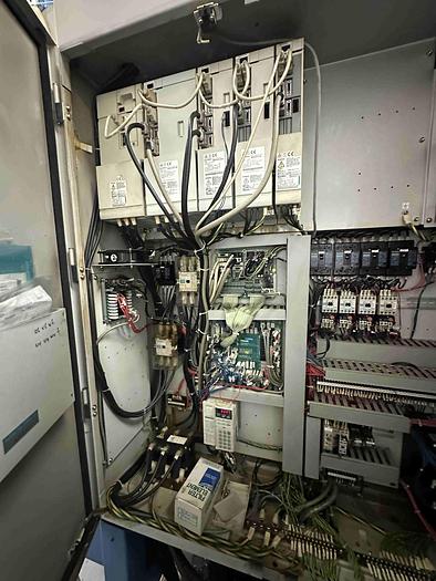 Used 2000 Mazak FJX-250 Vertical Machining Centre