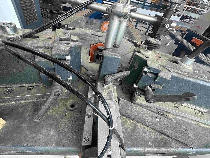 Used 2009 Elumatec EP 124 Corner Crimper