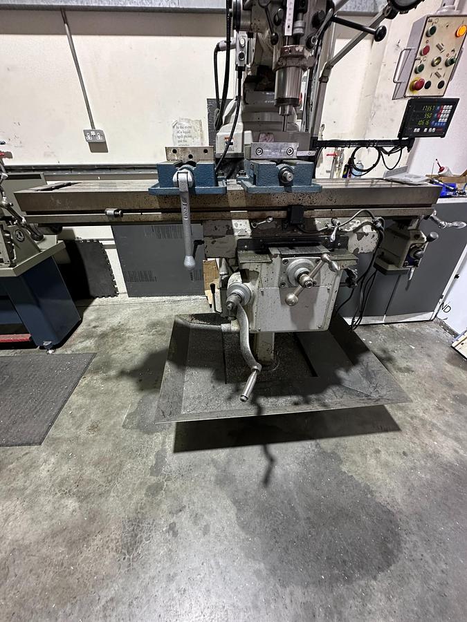 Used 1999 Extron K3V Manual Milling Machine for Sale Ireland | Newall DRO