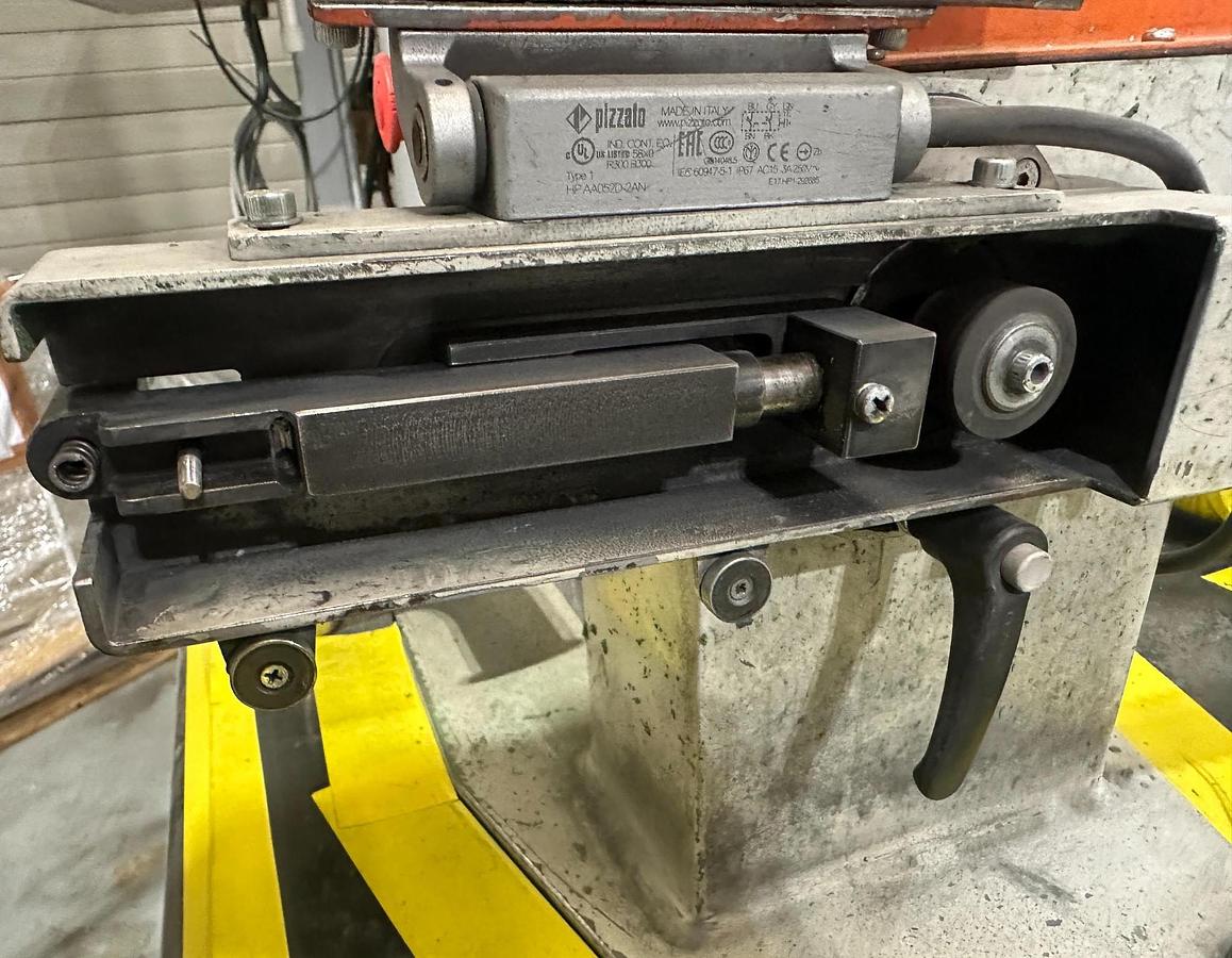 Used 2017 Ciclope ZOE-L High-Speed Belt Polishing Machine – Very Good Condition