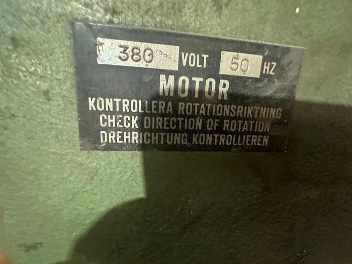 Used 1982 Roundo PS 310 Hydrualic Plate Rolls