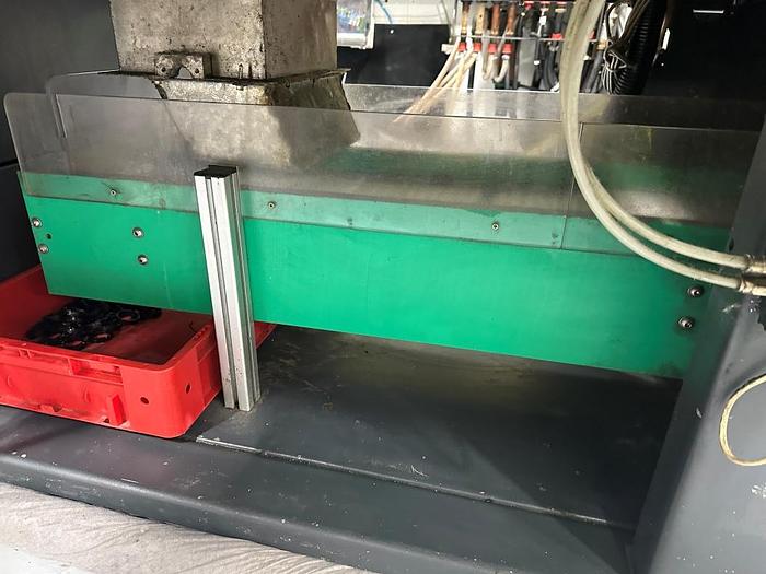 Used 1998 Demag ERGOtech System 1100-200 Injection Moulding Machine