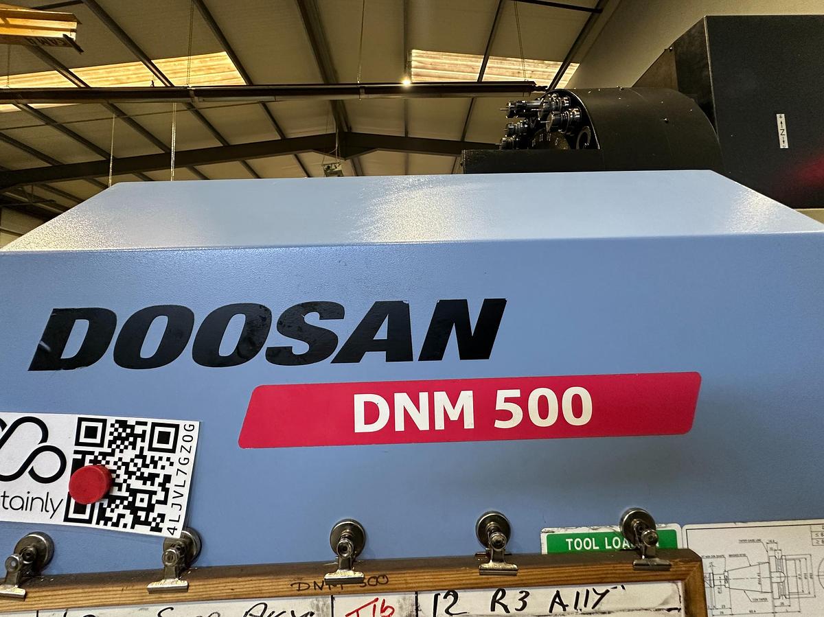 Used 2012 Doosan DNM 500 CNC Machining Centre | Fanuc | 12,000 RPM | BT40