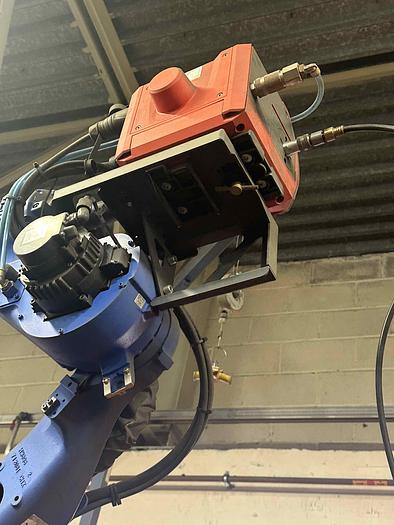 Used 2018 Yaskawa RM2-2000 Welding Cell