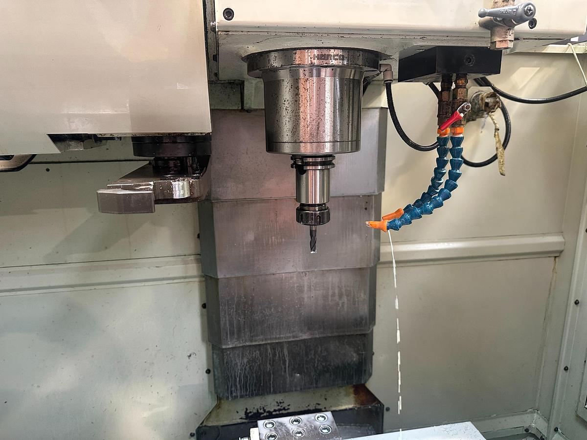 Used 2010 Hurco VM10 Vertical Machining Centre | WINMAX CNC | CAT 40 | Used Machine Tools Ireland
