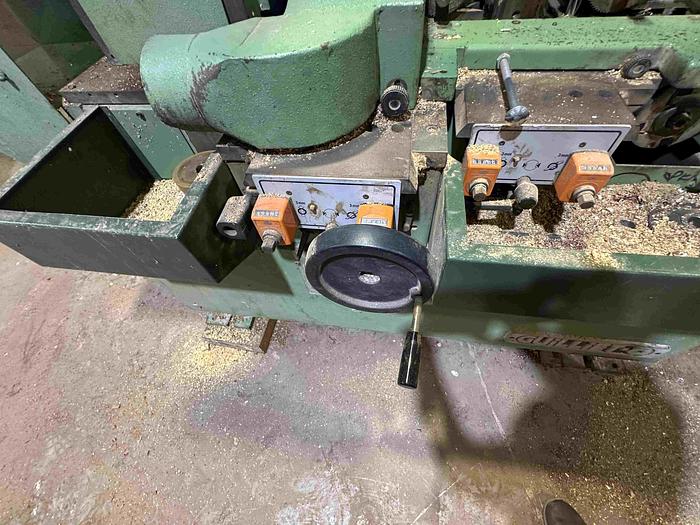 Used 1996 Guilliet KXR Moulder