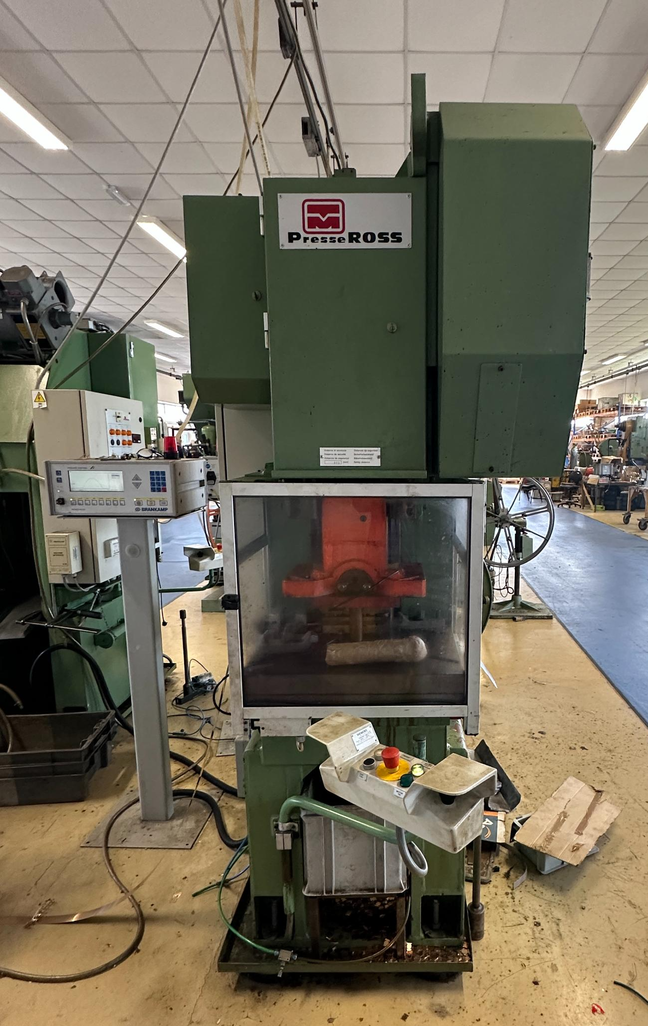 Used 2000 Presse Ross 40V-4 40 Ton Press with OBRU Decoiler 