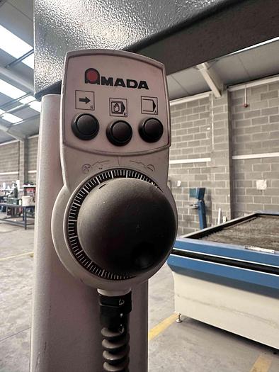 Used Amada HFE 3m x 100T CNC Pressbrake