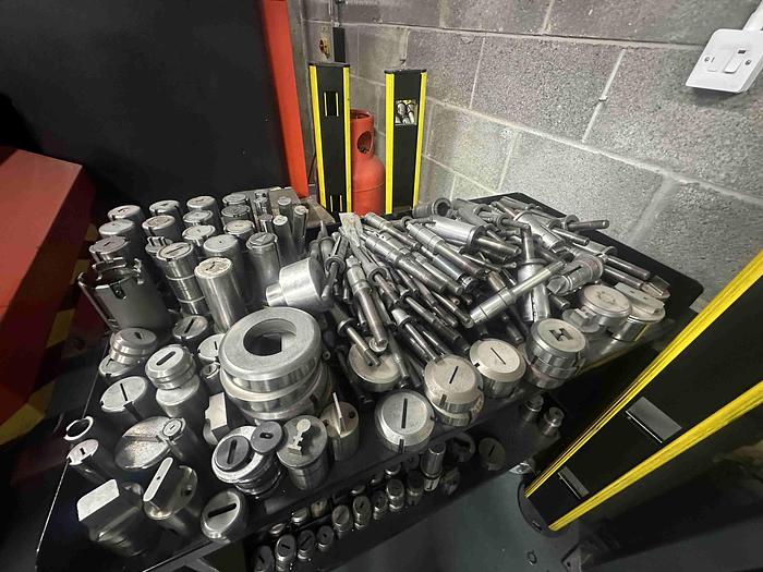 Used 2001 Amada Europe 255 Punching Machine