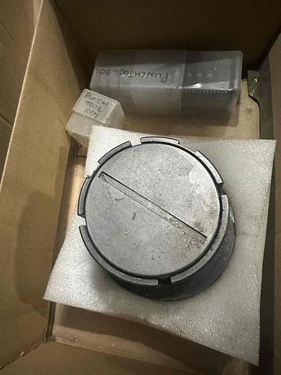 Used 2001 Amada Europe 255 Punching Machine