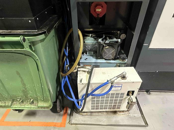 Used 2004 Makino A51 Horizontal Machining Centre