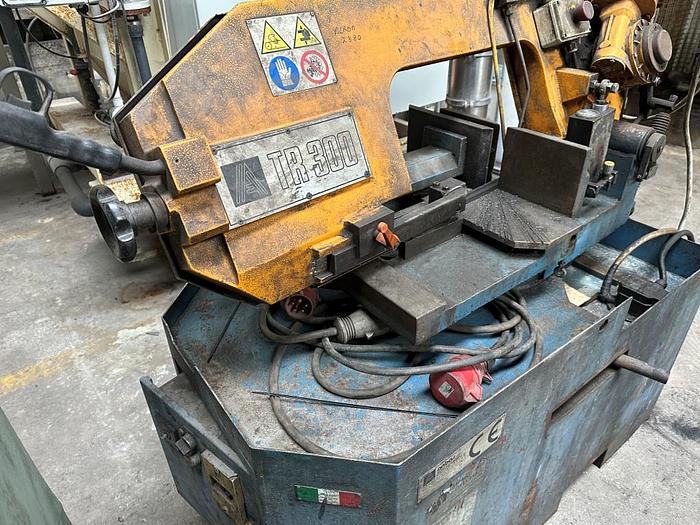 Used 2004 Anbas TR 300 Manual Bandsaw