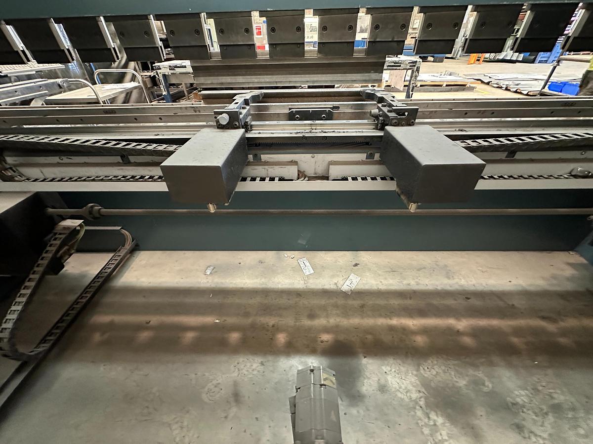 Used 2013 Durma AD-S 40175 CNC Press Brake – 6 Axis – Cybelec ModEva 10S Control