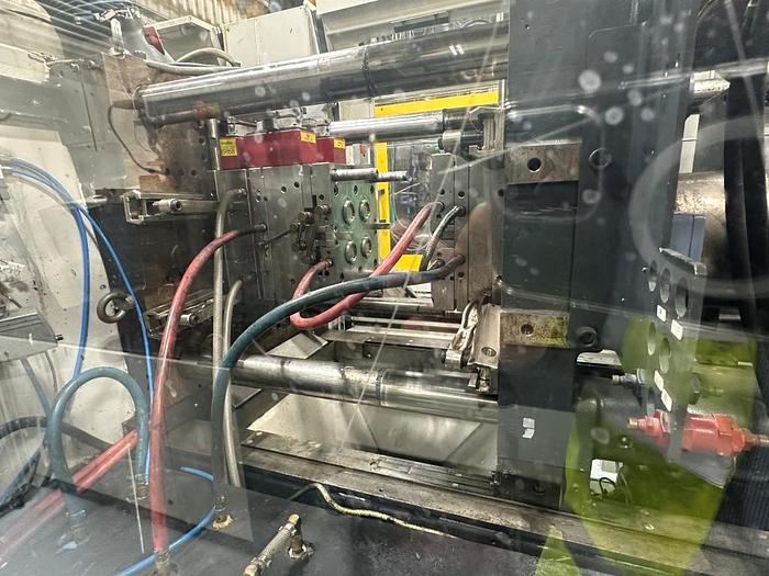 Used 1998 Demag ERGOtech System 1100-200 Injection Moulding Machine
